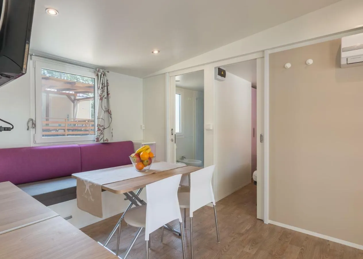 Πάρκο διακοπών Mendula I - Mobile Home Biograd Na Moru
